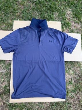 Under Armour Men’s Dark Blue Athletic Polo with Patterned Yoke